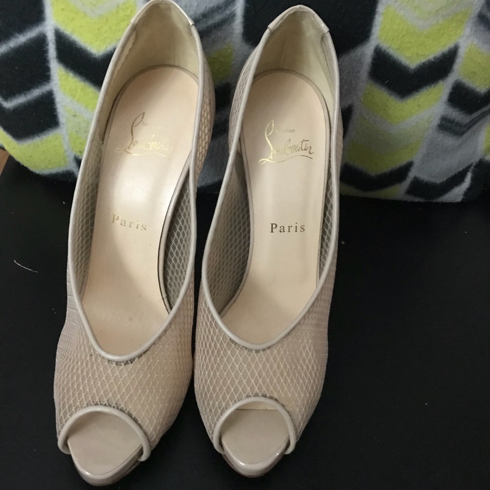 *SALE*Christian Louboutin Fetilo Size 38